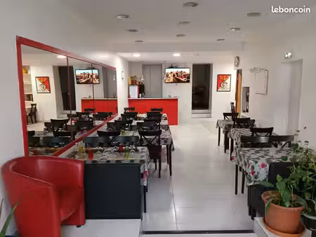 vente commerce 77.95 m²
