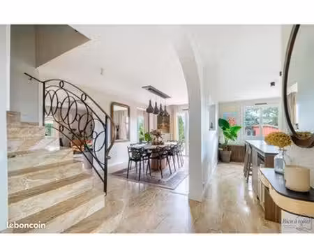 maison 6 pièces 175 m2 charbonnières-les-bains