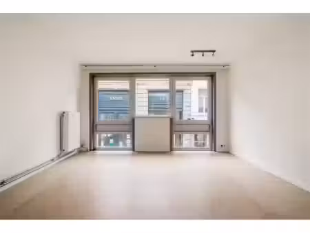 appartement à louer à onze-lieve-vrouwestraat 53-55 malines (rbw98103)