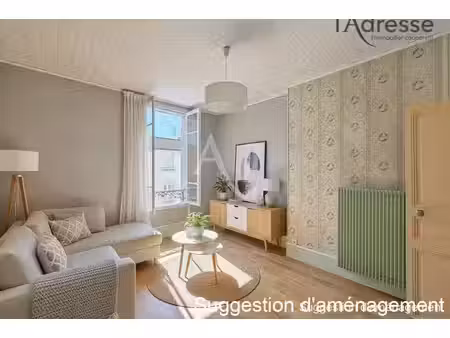 suresnes carnot - appartement 3 pièces 42m² avec beau potentiel