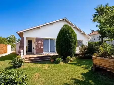 vente maison 5 pièces 97 m² à pau (64000)  312 000 €