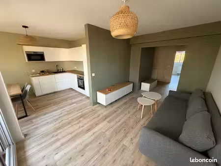 appartement meublé de 65 m2 à louer - hypercentre meyzieu (69330)