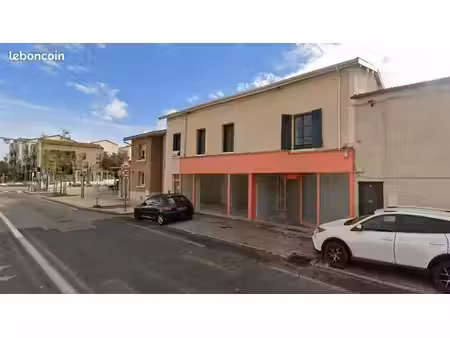 local commercial 100 à 110 m² divisible en 2 – saint-laurent-de-mure
