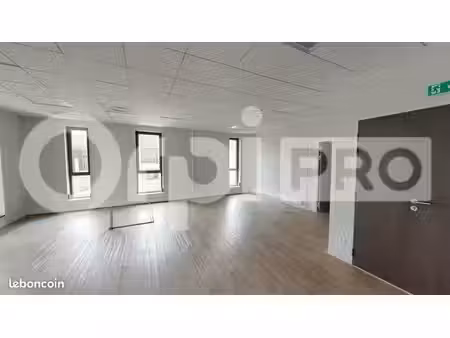 bureau 214 m²