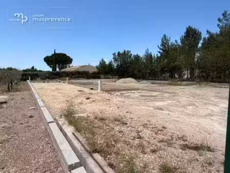 vente terrain 318 m² à aureille (13930)  155 000 €