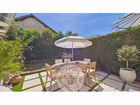 maison de luxe à vendre à bons-en-chablais