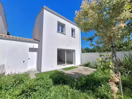 location maison 4 pièces 92.02 m² à médis (17600)  1 190 €