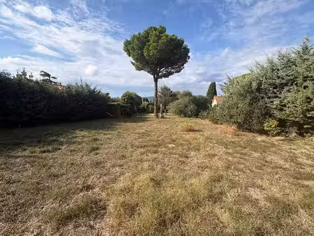 terrain constructible neuf à vendre