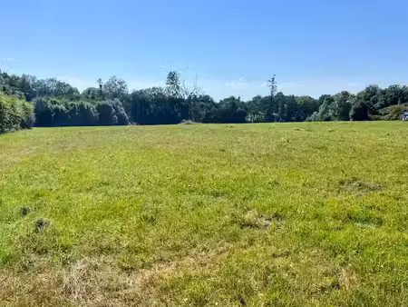 vente terrain 2210 m² à péronnas (01960)  175 000 €
