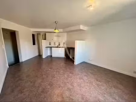 location appartement 2 pièces 46.3 m² à pontoise (95000)  770 €