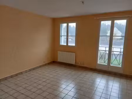 location appartement 2 pièces 54.29 m² à saint-pierre-lès-nemours (77140)  765 €