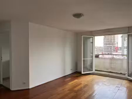 a vendre: charmant appartement de standing de 3 pièces 60m² à saint-denis