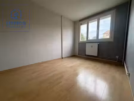 appartement lumineux 2 pièces à crépy-en-valois