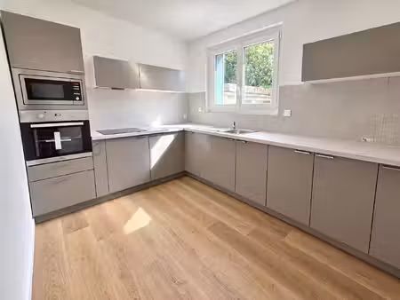 appartement laroche saint cydroine