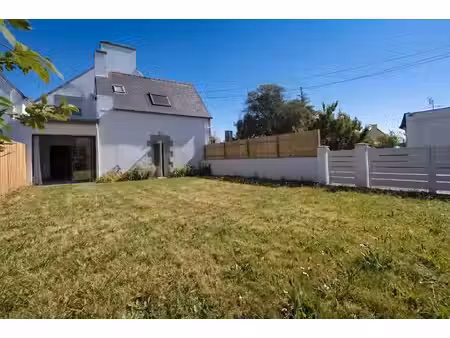 secteur de lodonnec  à 500m de la plage - bâtisse d'environ 233 m²
