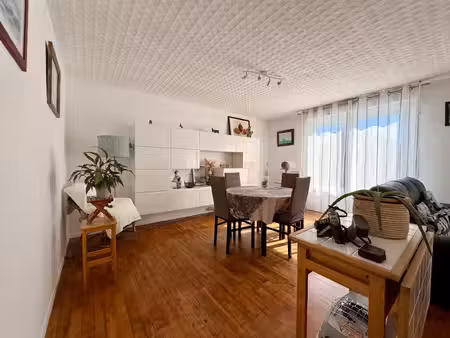 maison 3 chambres avec sous-sol complet – centre-ville de malestroit