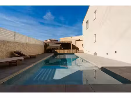 propriété contemporaine d'exception 328 m²