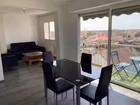 location appartement 3 pièces 67.83 m² à rochefort (17300)  835 €