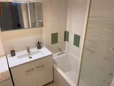 location appartement 2 pièces à bordeaux (33000)  880 €