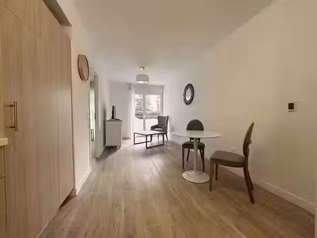 location appartement 2 pièces 36.8 m² à nogent-sur-marne (94130)  1 090 €