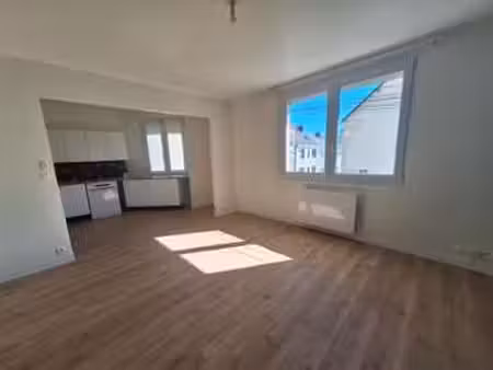 location appartement 4 pièces à saint-nazaire (44600) : à louer 4 pièces / 77m² saint-naza