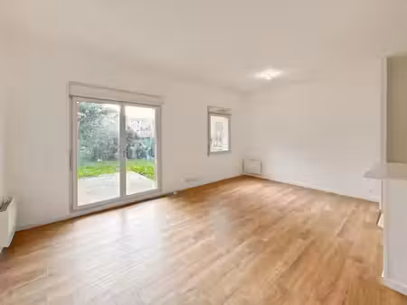 location appartement 3 pièces 64.75 m² à savigny-le-temple (77176)  1 020 €