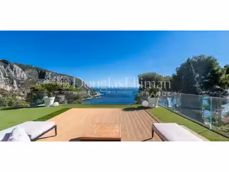 villa avec piscine en bord de mer eze (06)
