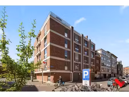 studio lumineux idéalement situé au cœur de louvain