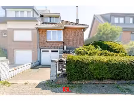maison 3-façades avec jardin orienté au sud et garage