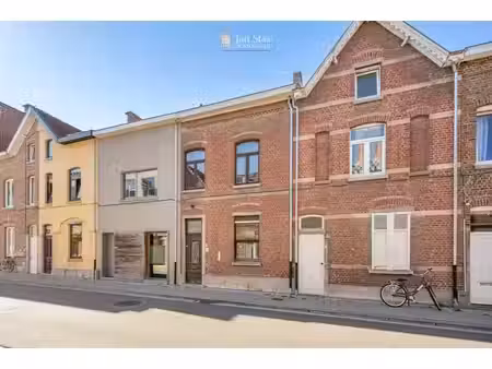 karaktervolle stadswoning met 3 slaapkamers en zuidwestge...
