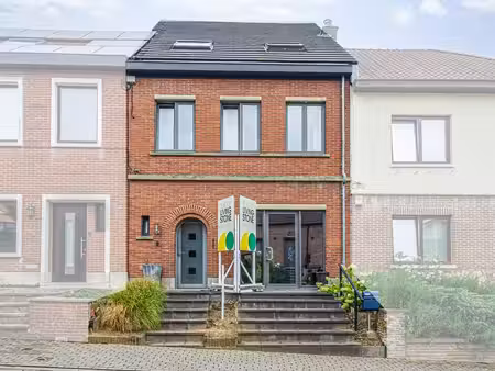 maison unifamiliale rénovée au centre d’itterbeek