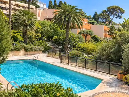 location meublée appartement 2 pièces 62.31 m² à cap-d'ail (06320)  2 000 €