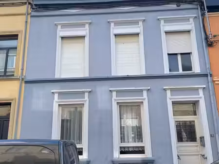 maison d’habitation avec jardin au centre-ville d’arlon