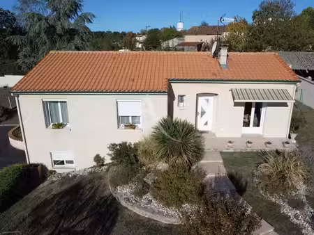 vente maison 5 pièces 130 m² archiac (17520)