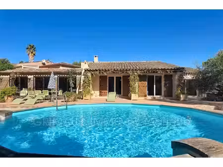 maison de luxe à vendre à gassin
