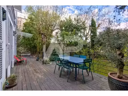 maison de luxe à vendre dans le quartier brancas-fontenelles-beauregard