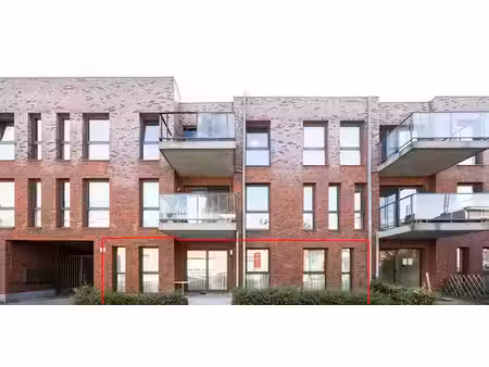 appartement moderne 2 chambres en excellent état!