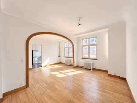 ixelles - lumineux appartement 2ch avec terrasse