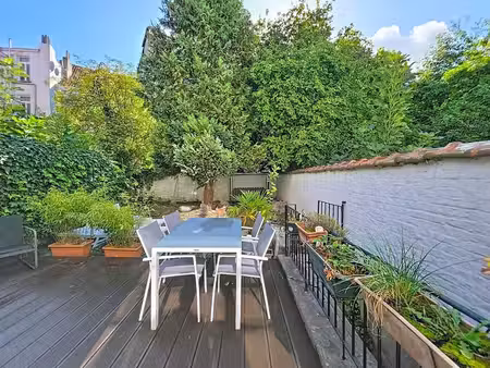 appartement avec jardin privatif et terrasse