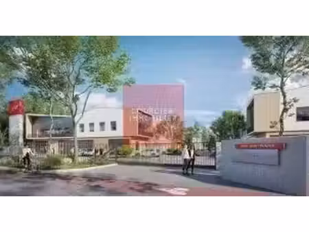 vente local d’activités 14877m²