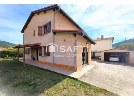 maison t5 de 136m² avec un jardin de 588m²  quartier calme