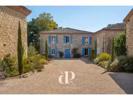un domaine gascon intemporel baigné d'une lumière magique