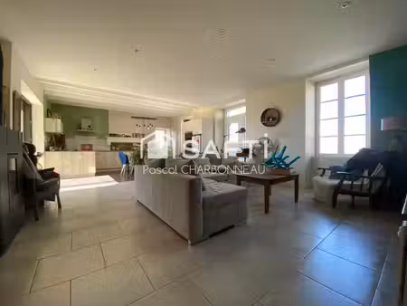 maison ancienne avec 4 chambres et gite attenant renové