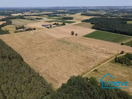 10 hectares de terres agricoles avec puits — région du fronto