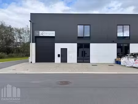 magazijnruimte van 337m² vlakbij de r4 te zelzate