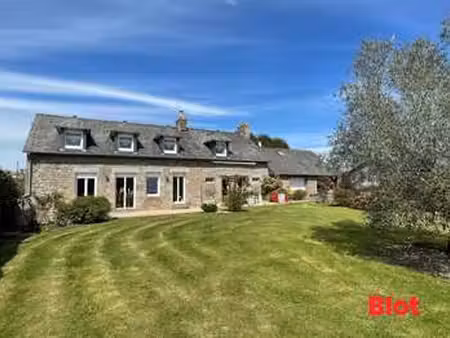 vente longère et corps de ferme à saint-germain-en-coglès (35133) : à vendre / 140m² saint