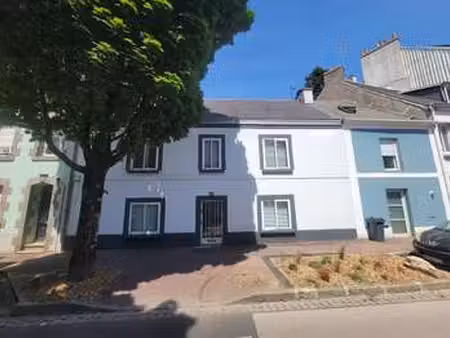 vente maison à lorient (56100) : à vendre / 125m² lorient