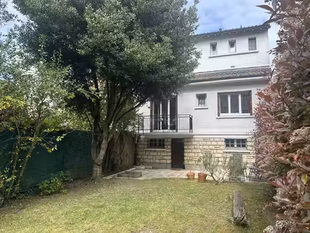 maison de luxe à vendre dans le quartier rive droite