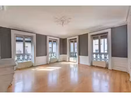 appartement de luxe à vendre dans le quartier terreaux