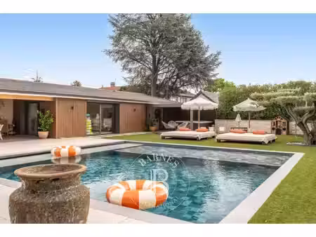 maison de luxe à vendre dans le quartier sud